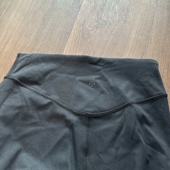 Lululemon Wunder Under Leggings - Picture 2 of 5